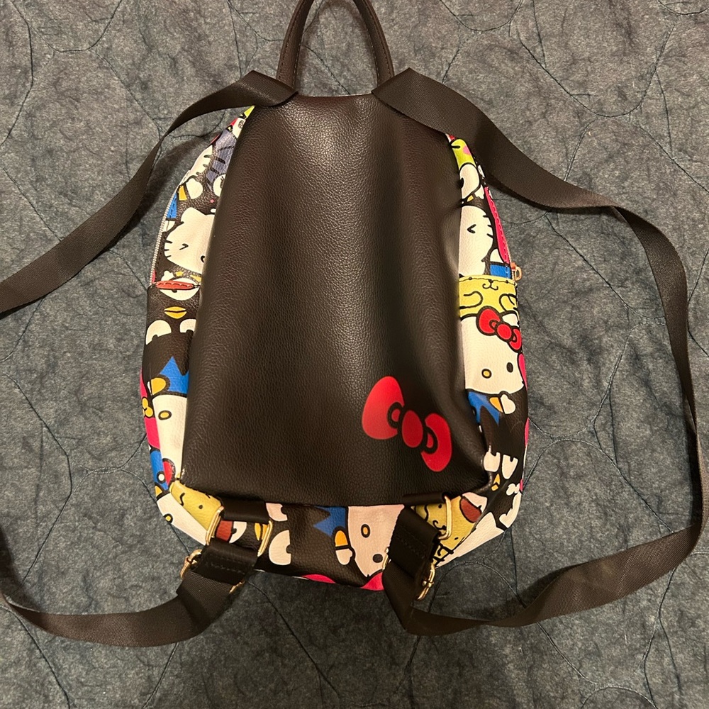Cute multi-coloured Hello Kitty backpack #kawaii